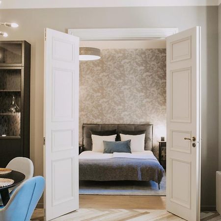 Eden Apartment Riga Esterno foto